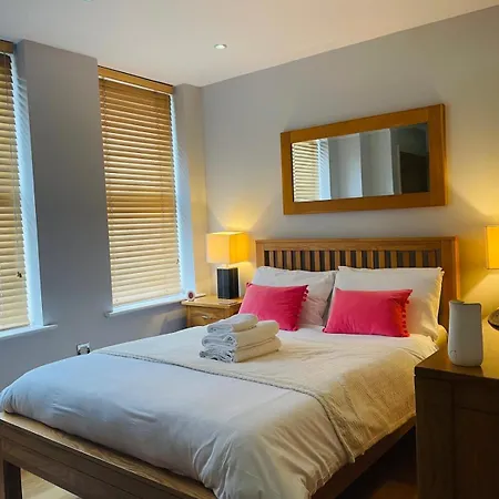 Flat 8 Pelican House Newbury  Exterior photo