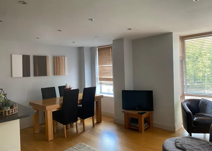 Flat 8 Pelican House
