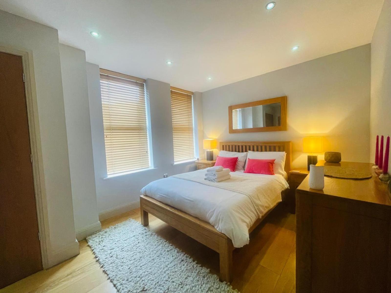 Flat 8 Pelican House * Newbury (Berkshire)